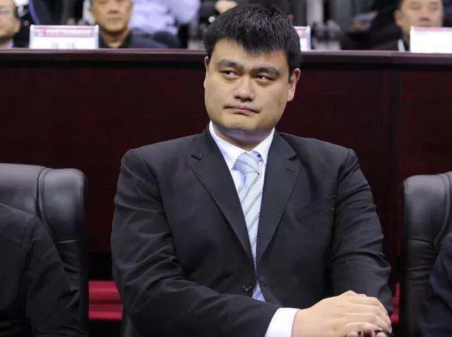 08年中国男篮黄金一代成员现状：各有新工作，仅剩两人还在打球