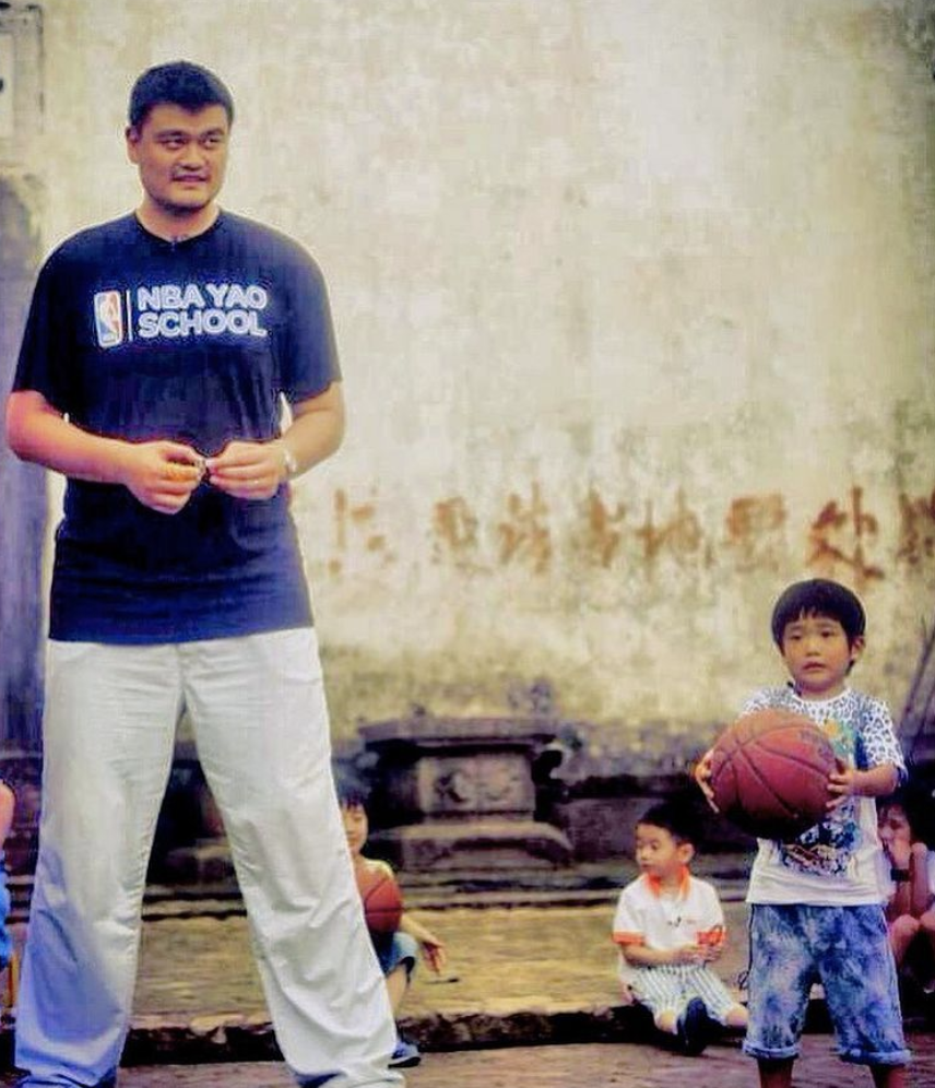 曹格晒照为儿子庆生，13岁Joe长成帅气少年，Grace姐姐可爱出镜