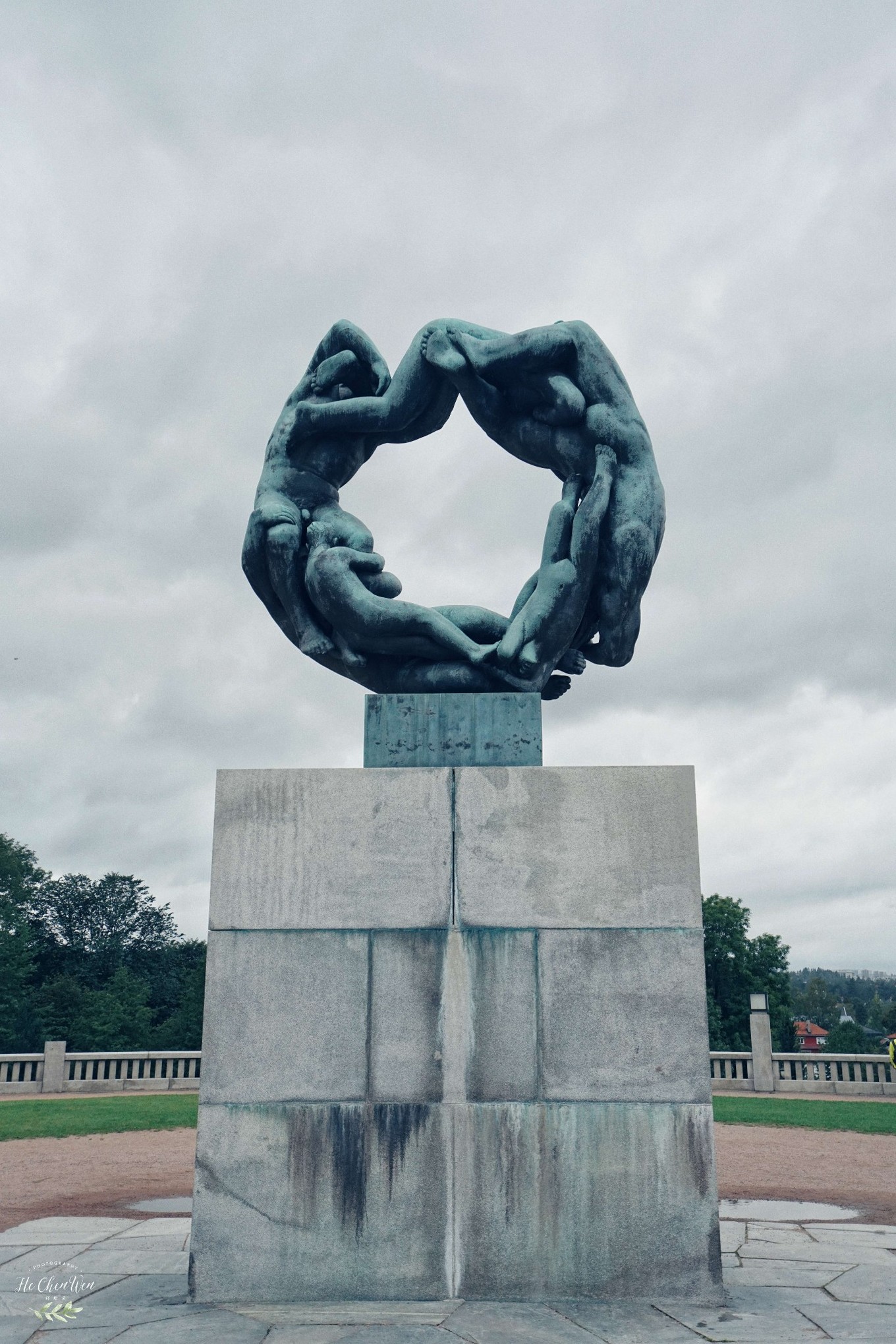 世界最大的雕塑公園，總共有600多座雕塑，看盡人生百態