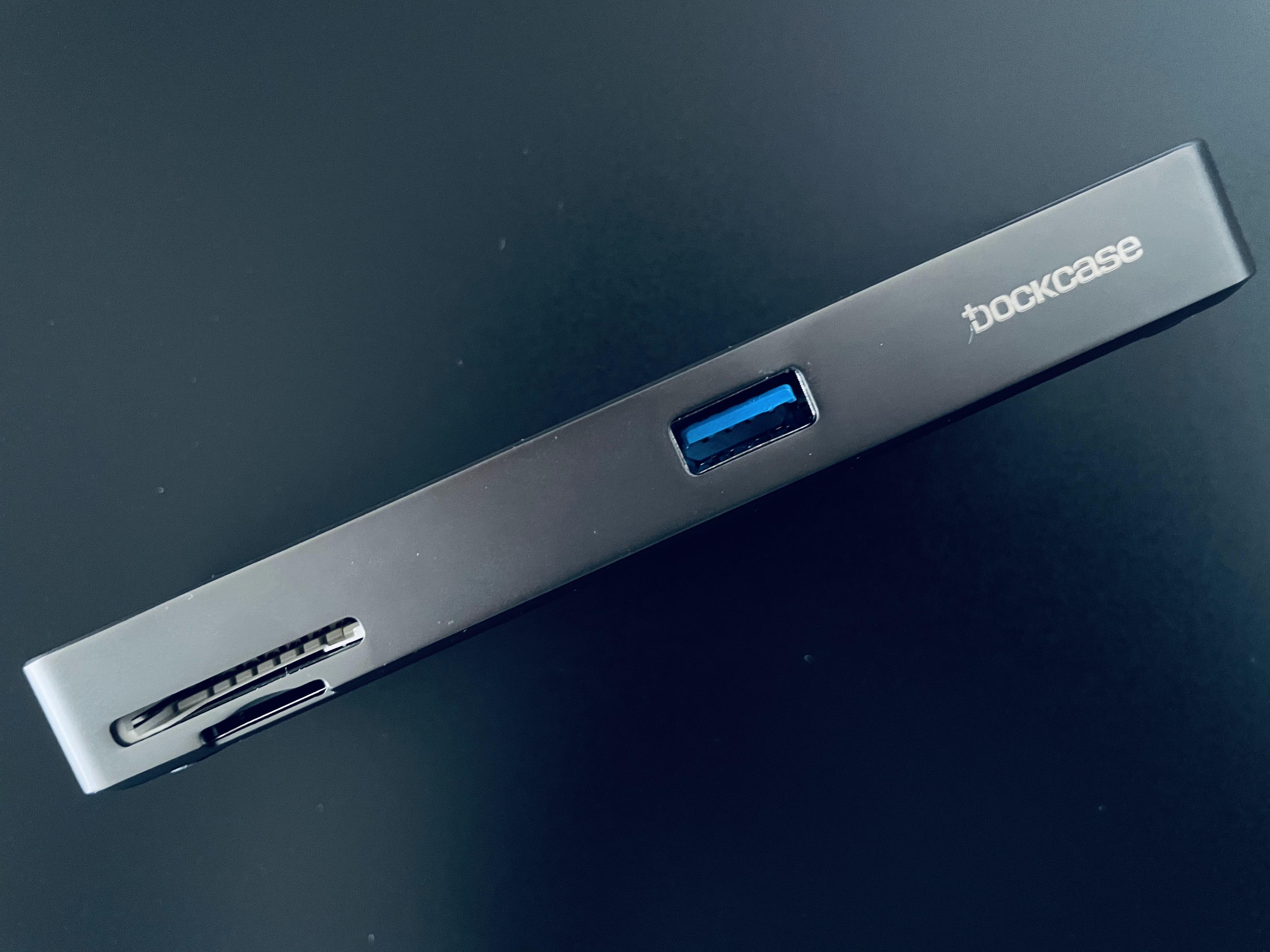 三头六臂Dockcase，自带显示屏的智能拓展坞