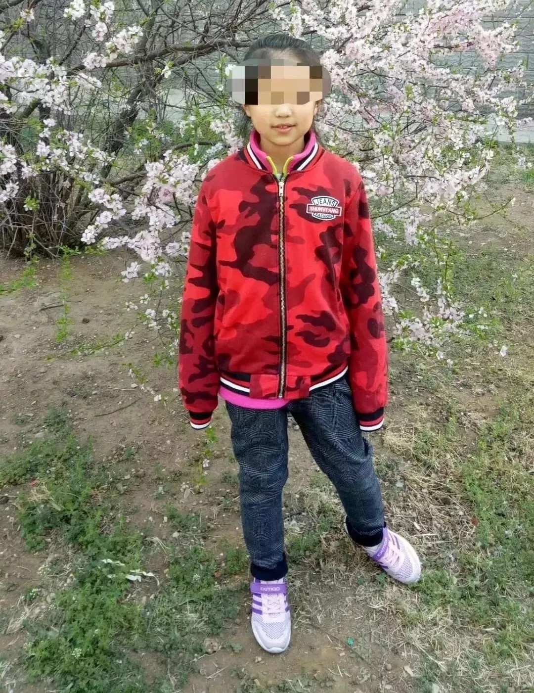 上海书店10岁男孩对5岁女孩侵害，强脱其内裤：