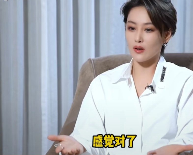 张馨予再谈何捷，深情告白，称自己一度不信爱