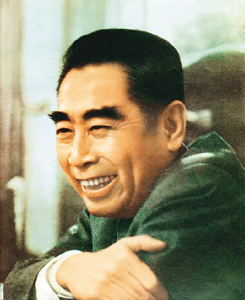 周总理手术前点名要见邓小平，邓小平后来回忆