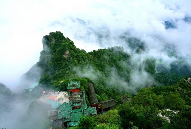 一生必去中华八大名山，风光比三山五岳更漂亮：你去过哪些名山