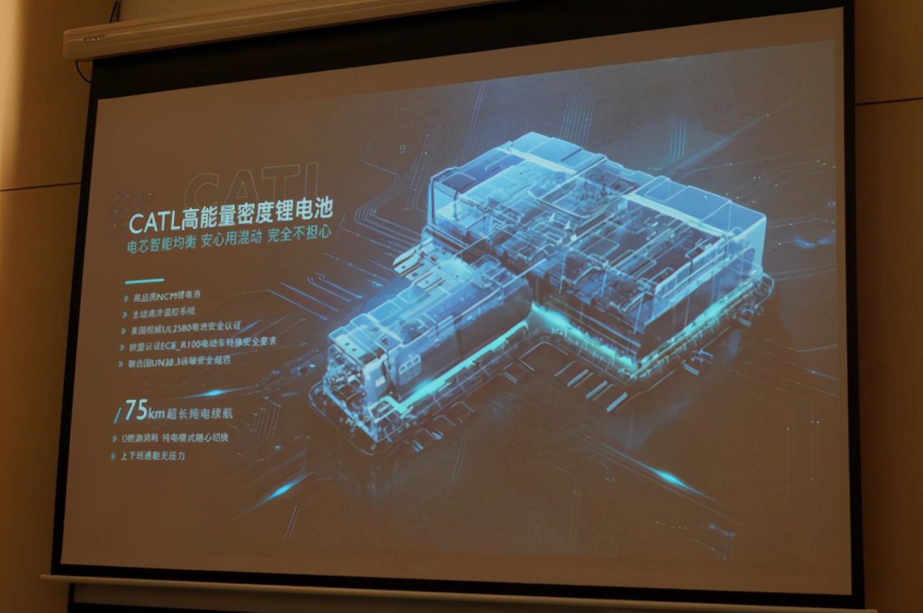 试驾高颜值MG领航PHEV硬核实力打破里程焦虑的新能源AUV