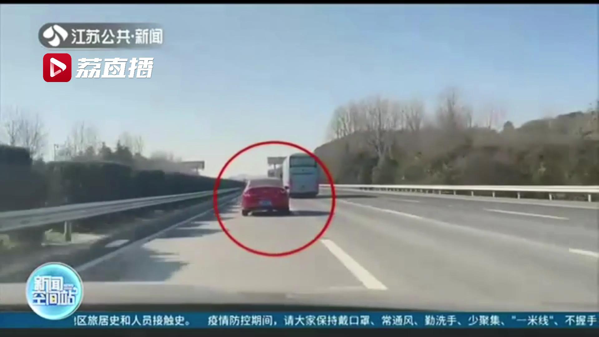 高速路上嫌前车开得太慢 男子心生不满多次恶意别车 民警：寻衅滋事，拘留