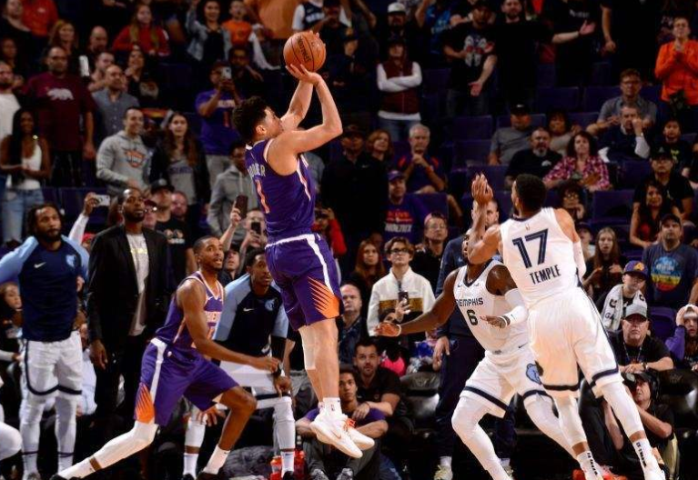 球哥賽季三分命中率不僅比書人搞，還比書人多進7顆三分！但你敢說書人的三分沒球哥准嗎？-黑特籃球-NBA新聞影音圖片分享社區