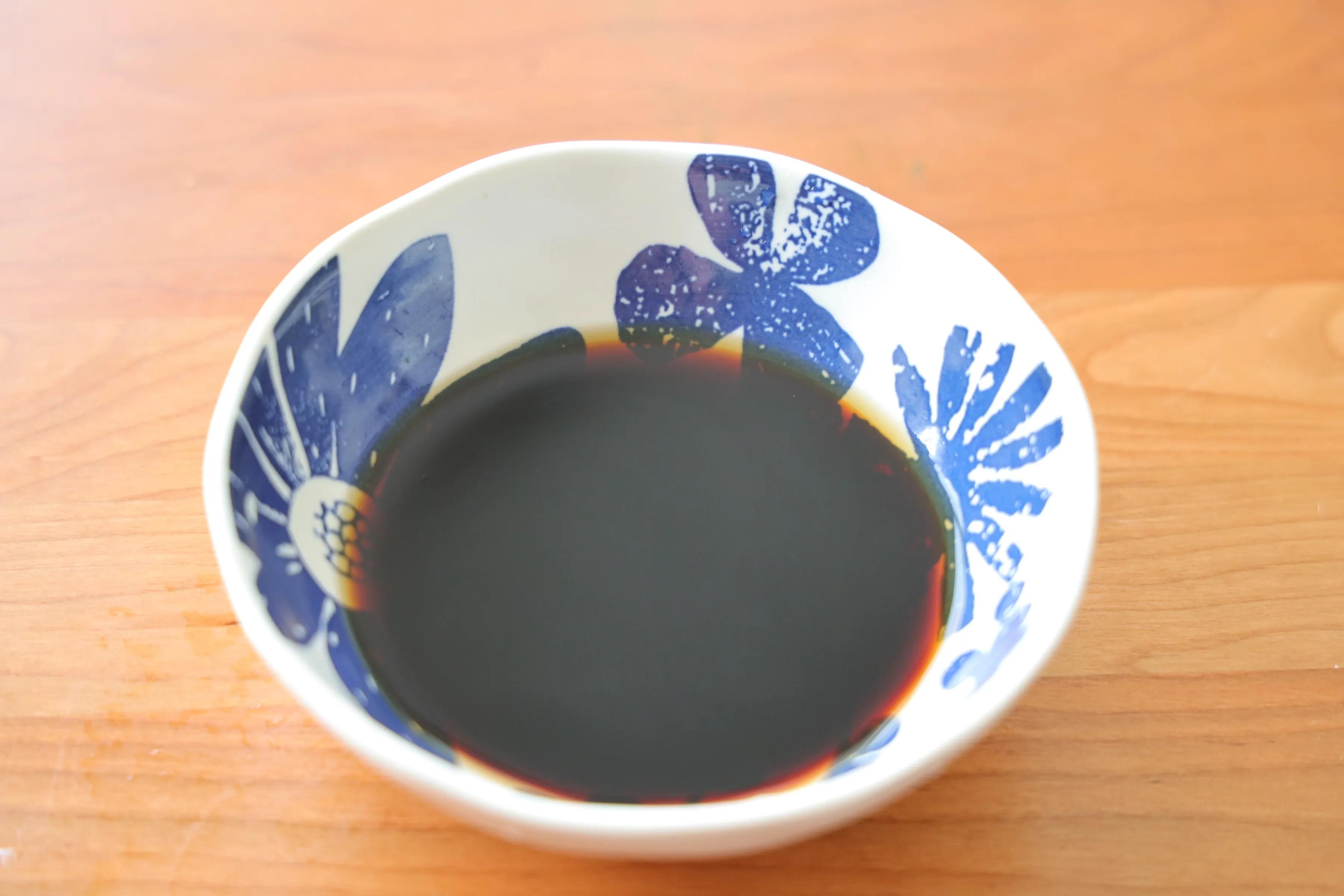 孩子最愛吃的清蒸鱸魚，簡單蒸一蒸，肉質鮮嫩，清淡不油膩
