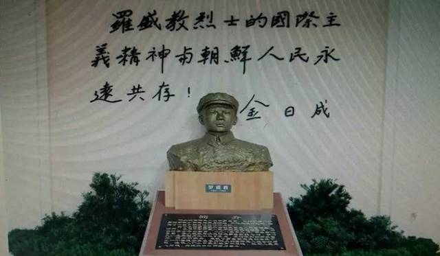 ë��ϯ�İ�Ŵ���������ʢ���Ἲ���ˣ����ȵĳ����������������