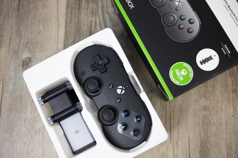 Switch Pro靠边站：八位堂SN30 Pro微软合作版