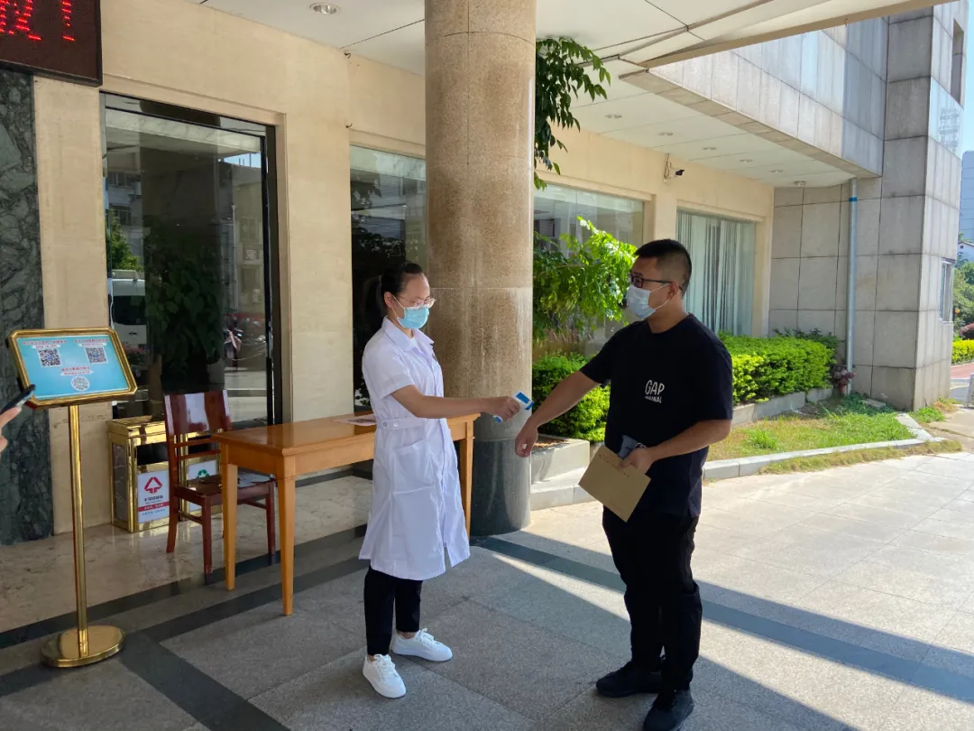 「勇担新使命 奋进新征程」出席中国共产党连城县第十四次代表大会的代表向大会报到