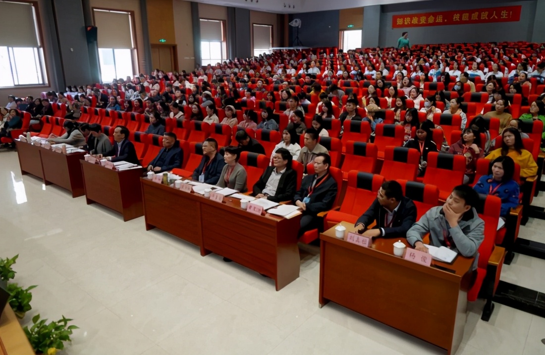 湖南医药职专举办教师教学技能比赛“十分钟片段教学竞赛”