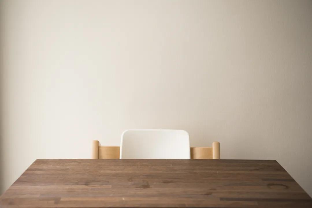 宇宙中的暗物質為什麽看不見？