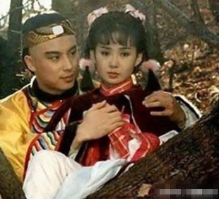 91版《雪山飞狐》的演员现状，一个成了富商，她