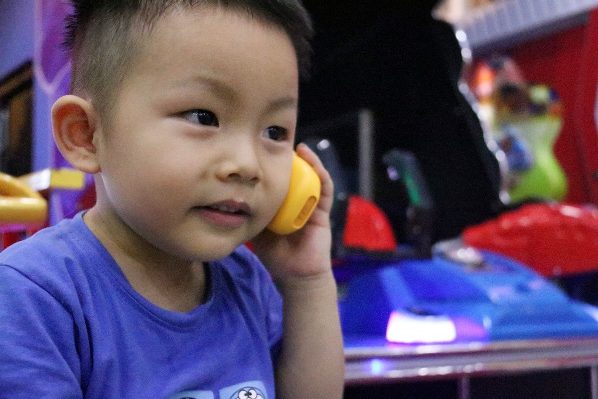 早他人一步：牛听听超记牛复读机科学教育，从小培育兴趣爱好