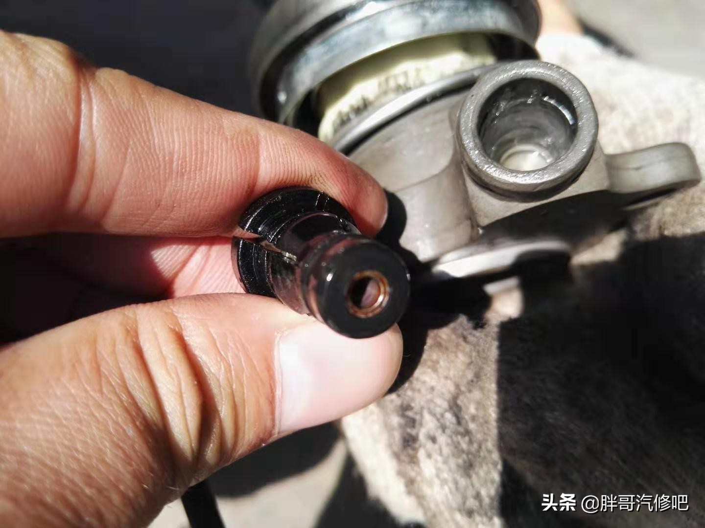 图片[8]_汉腾X7离合器分泵漏油维修步骤_5a汽车网