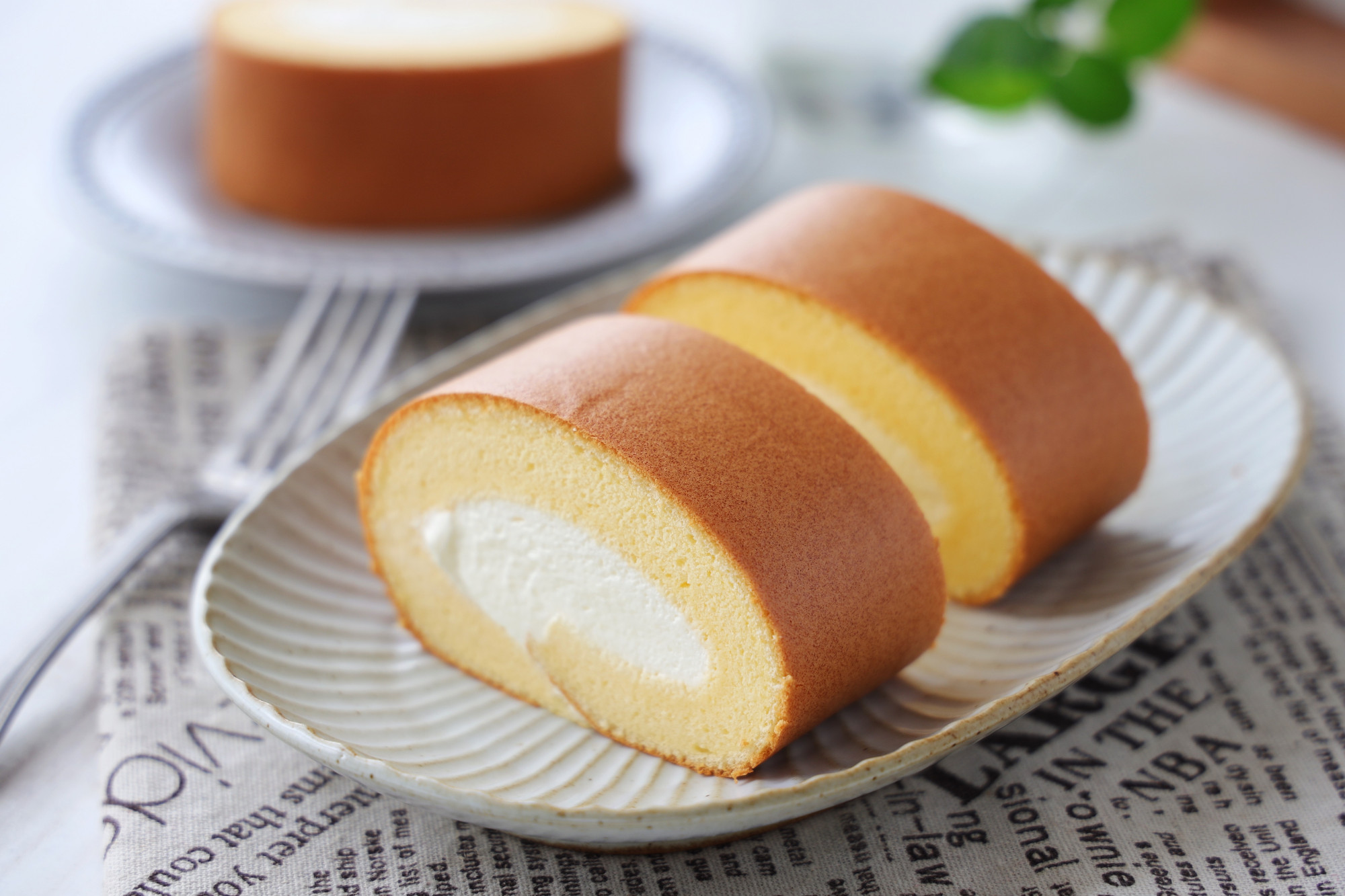 完美的蛋糕卷做法，綿軟細膩不開裂，比甜品店的更加美味又健康