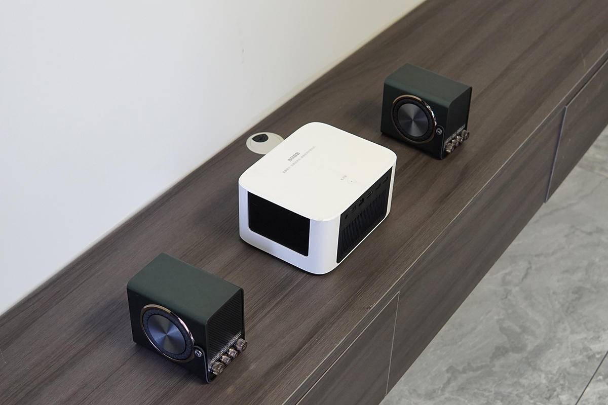 金刚6TWS真实无线立体声，两台金刚6音响玩组队，声效真香