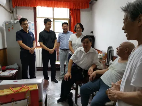 省司法厅开展“情暖社区 关爱困难群众”爱心志愿服务活动