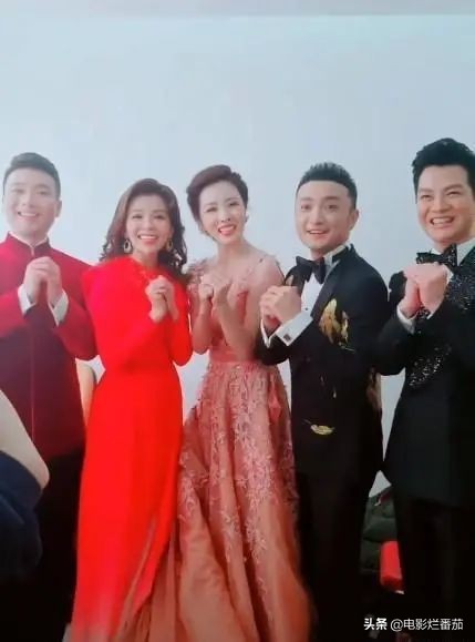 牛年春晚，主持团竞争激烈，董卿呼声最高，朱