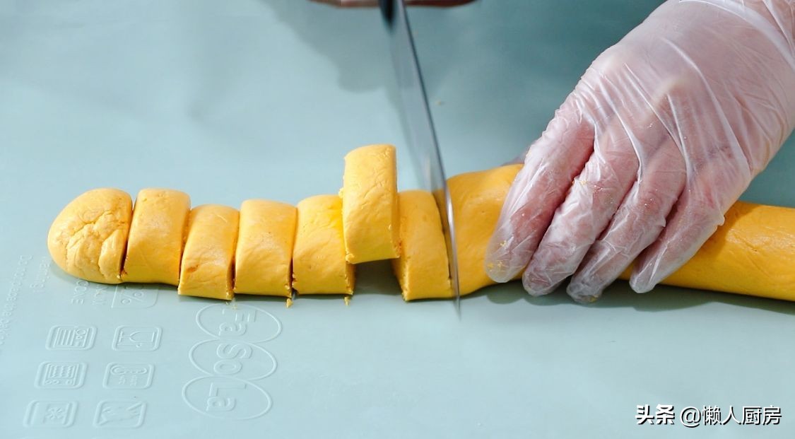 想要南瓜饼个个空心，有窍门！记住这4点，放时间长了也不会变软