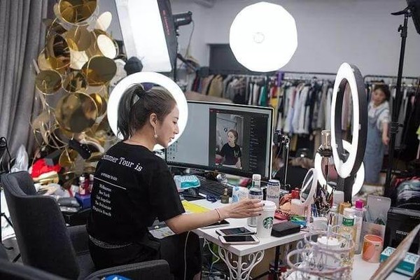 直播电商的“盛世”来到 今年前11个月直播超2000万场