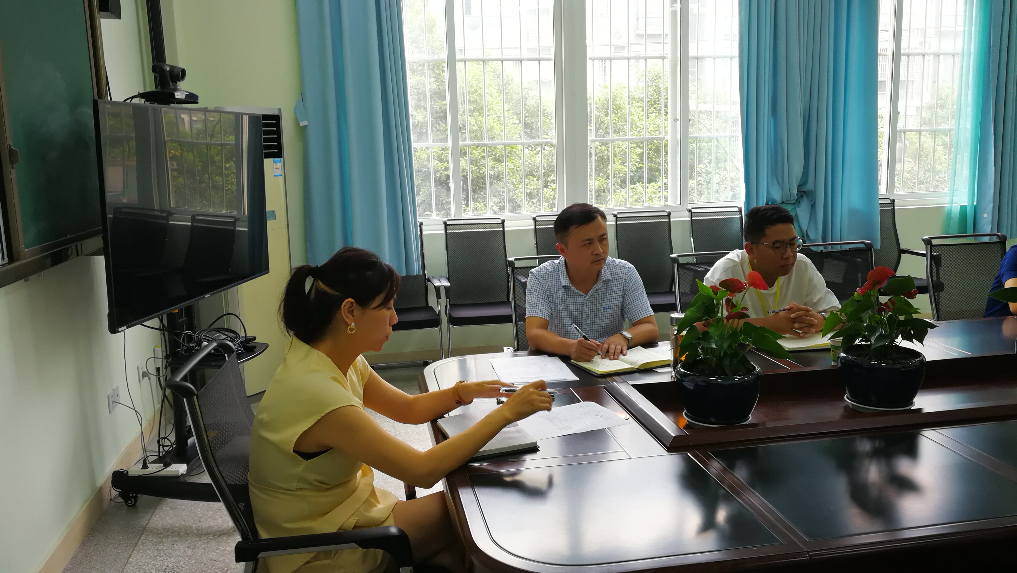 双流实小（东区）迎接巴塘县竹巴龙小学副校长英扎跟岗学习报道