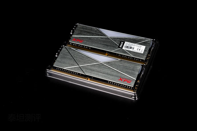 4400hz轻松达成！XPG龙耀D50 特挑海力士颗粒版超频
