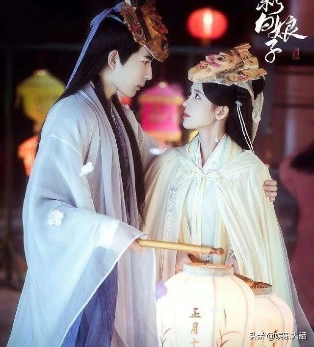人均一字眉加披發(fā)的影視圈，或許?早就忘記了美人在骨不?在皮吧