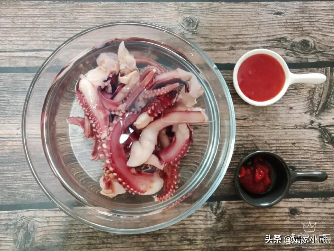 韩餐和日料店里的甜辣口八爪鱼做法,做法简单,鲜嫩脆爽不输饭店 美食做法 第3张 韩餐和日料店里的甜辣口八爪鱼做法,做法简单,鲜嫩脆爽不输饭店 美食做法 第3张