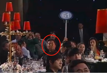负债四千万又如何？李亚鹏的豪华人脉圈，连杨丽萍都只是其中一角