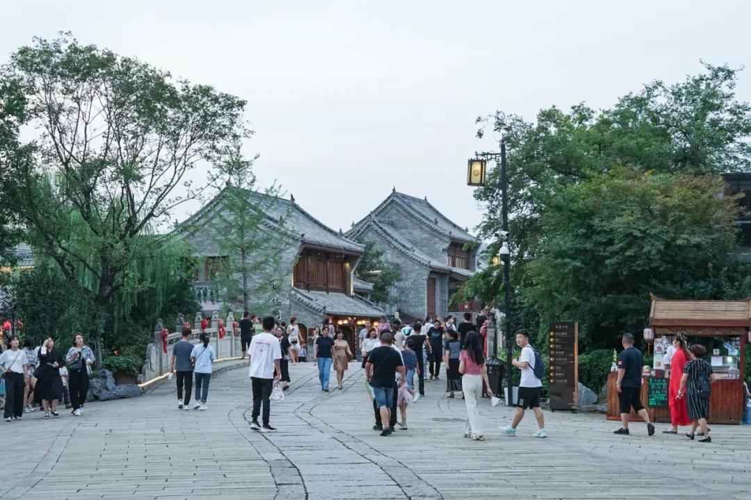 奥雅设计今日A股成功上市