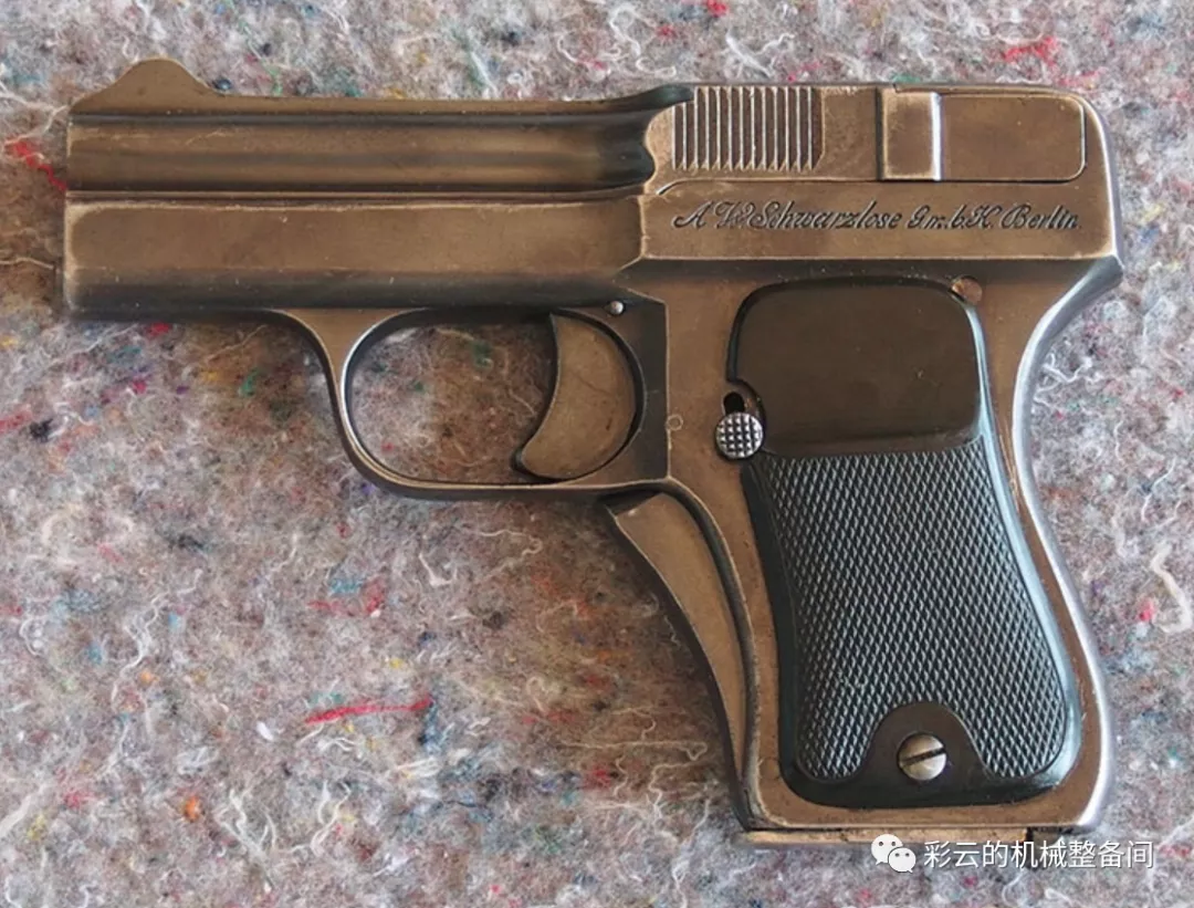 威廉二世的小玩具——采用枪管前冲原理的施瓦