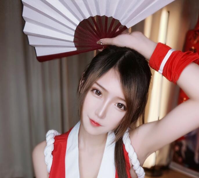 不知火舞真人cosplay,你喜欢哪一个呢？