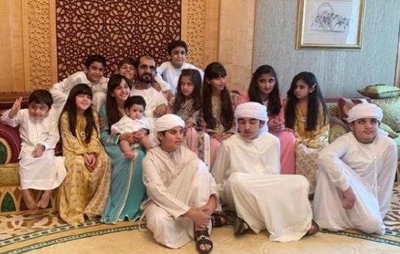 生12个孩子从不露面的王妃，为自由离婚的哈雅，