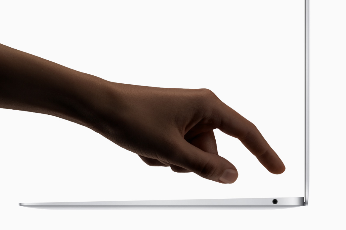 苹果发布新一代MacBook Air，7999元型号只配双核处理器