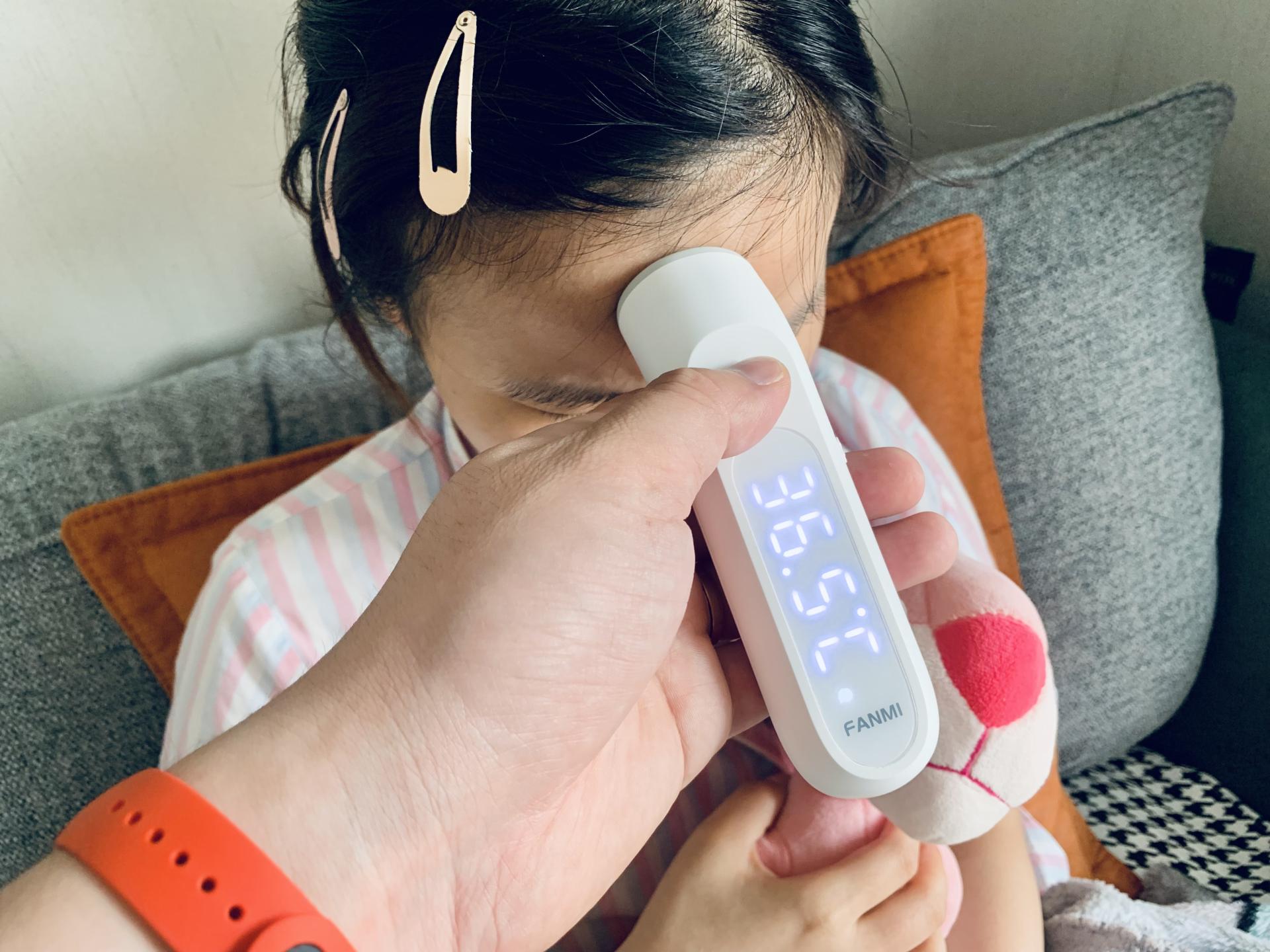 体温物温多模测取高颜值便捷卫生的凡米双用额温枪体验