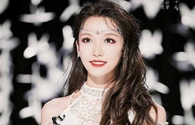 《创造营》情况突变！陈卓璇不受金主待见，姜