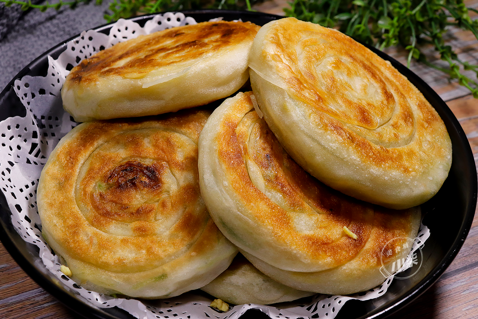 立冬後，想吃蘿蔔餡餅，學會這樣做，不破皮不露餡，個個皮薄如紙