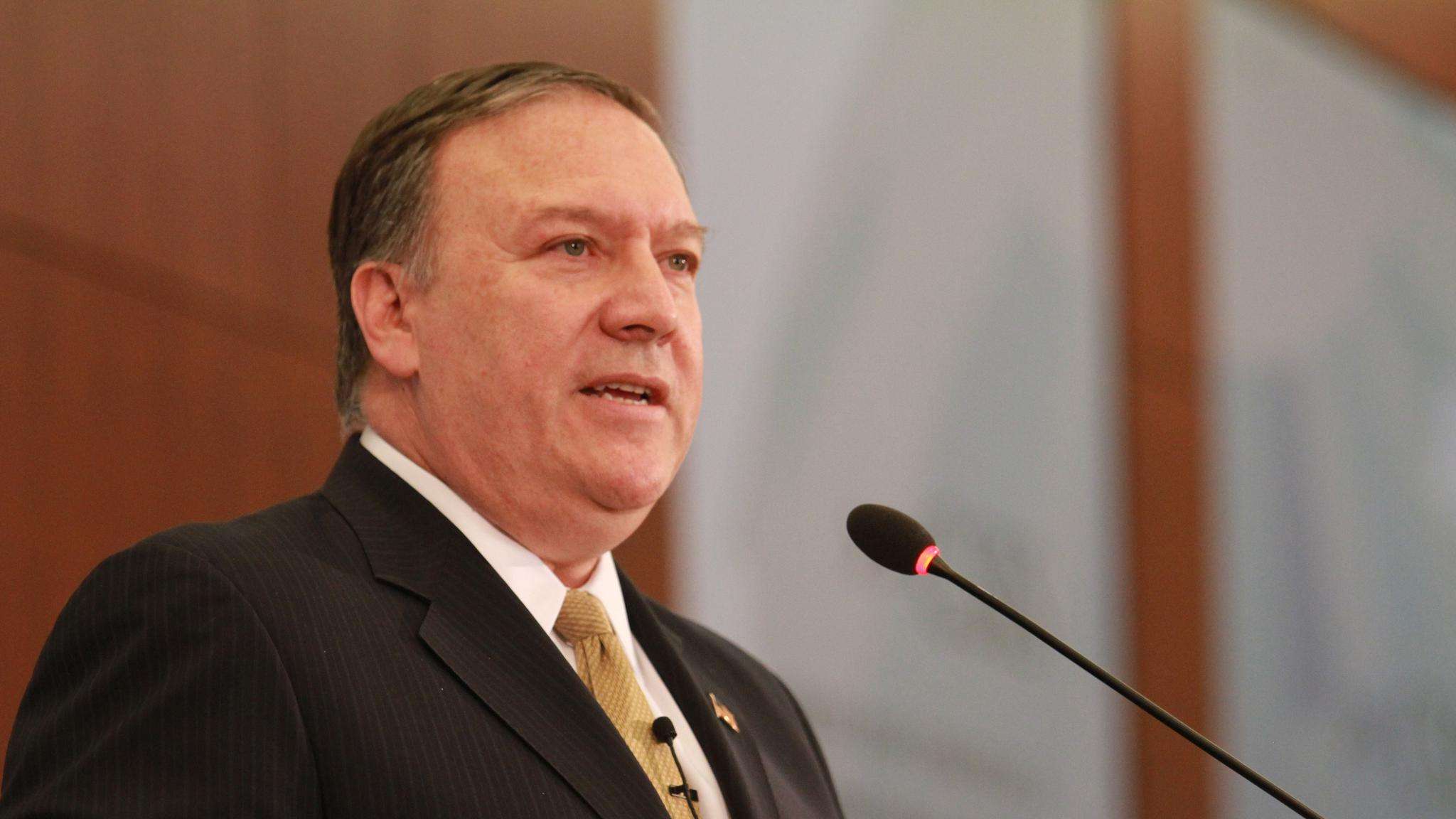 特朗普又要头疼了！两党争斗关键时刻，蓬佩奥