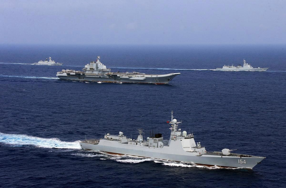 美国扬言对华不抱幻想，中国三大舰队出动，不再隐藏警告信号