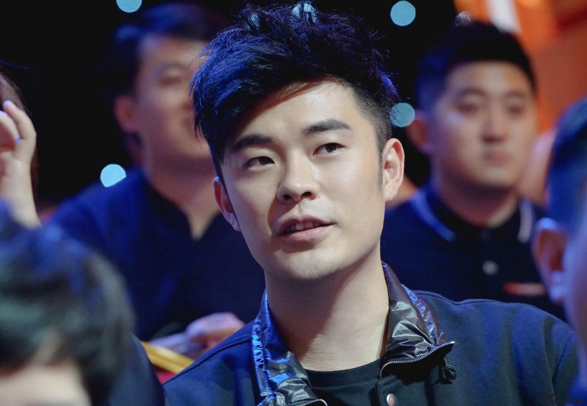 “歌手不唱歌、演员没作品，”全靠“综艺”撑热度的明星都有谁？
