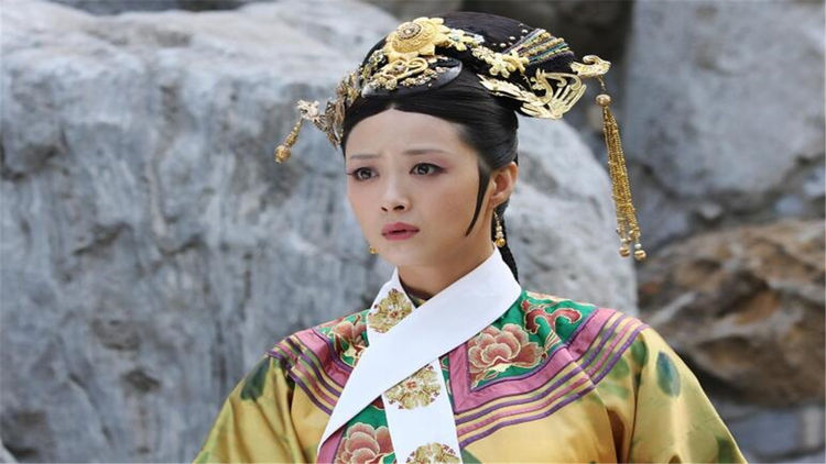 她本想试镜丫鬟角色，却在《甄嬛传》中饰演娘娘走红，长相太重要