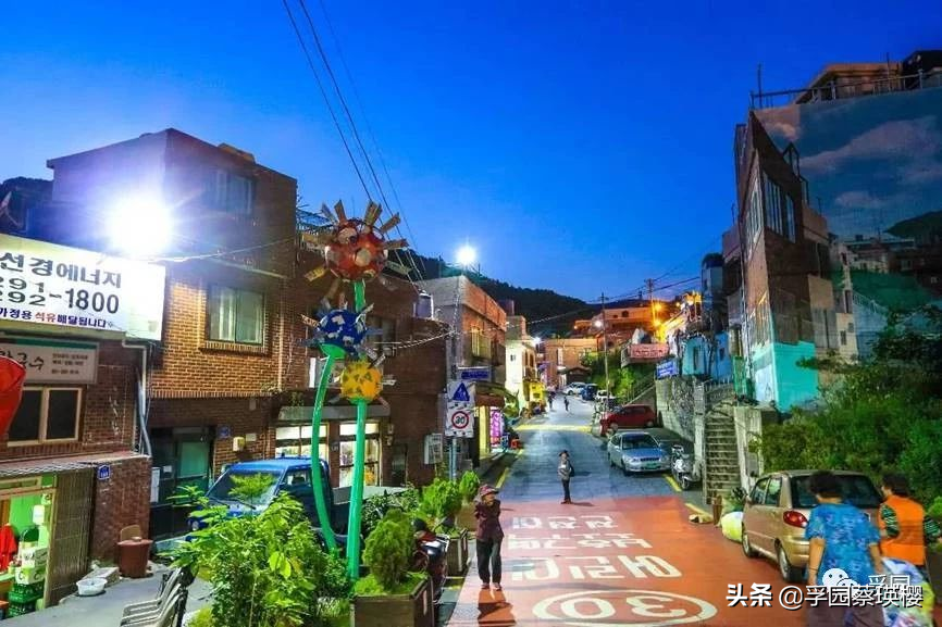 城市“棚户区”靠艺术脱贫：“亚洲最美村庄”