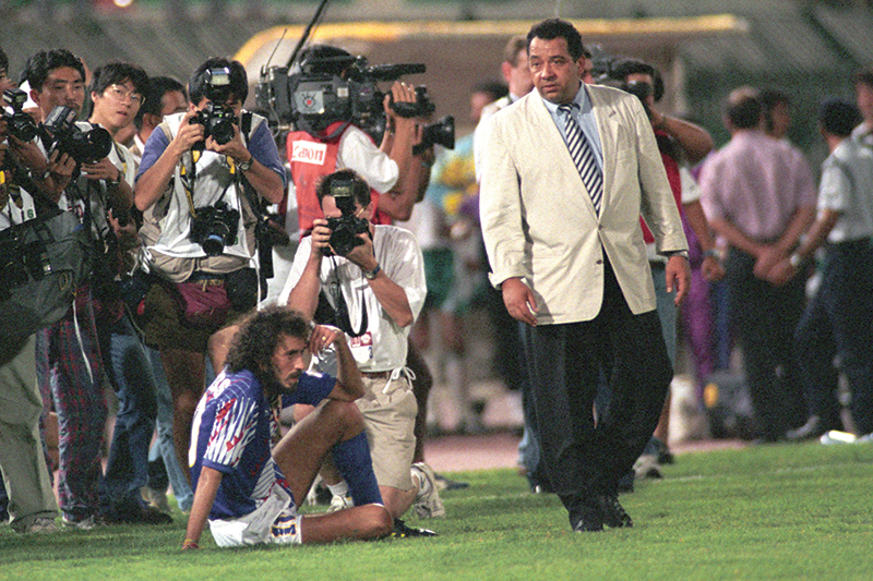 多哈黑色三分钟，亚洲冠军最后一分钟出局，日本足球永远的痛