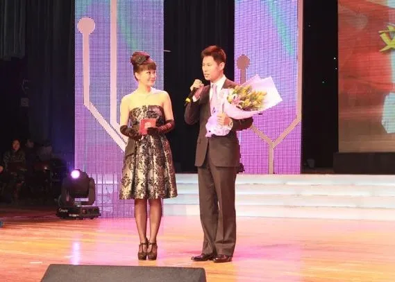 辞去铁饭碗成育儿专家的“央视名嘴”，如何做