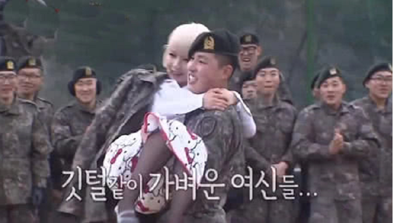 韩国娱乐圈的特殊文化，女团要到军营进行慰问