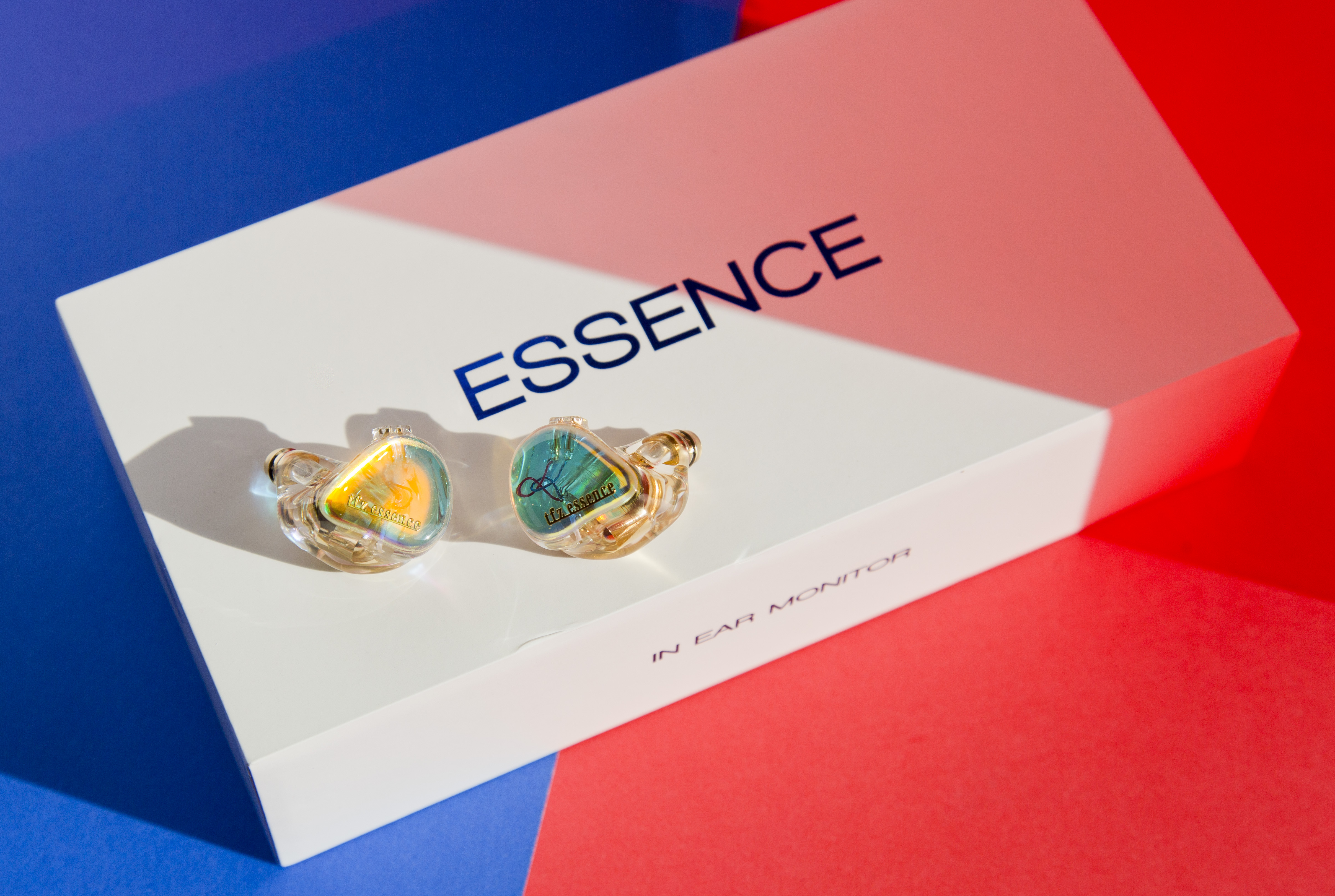 全新镀铍振膜 金属封闭声学内腔：TFZ ESSENCE简谈