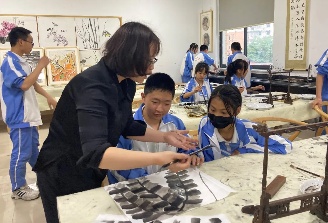 育人育心五育融合--新区中小学课后服务工作现场会在华阳中学召开