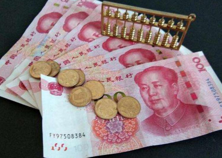 2020年，中国居民家庭存款超过100万元的有多少？